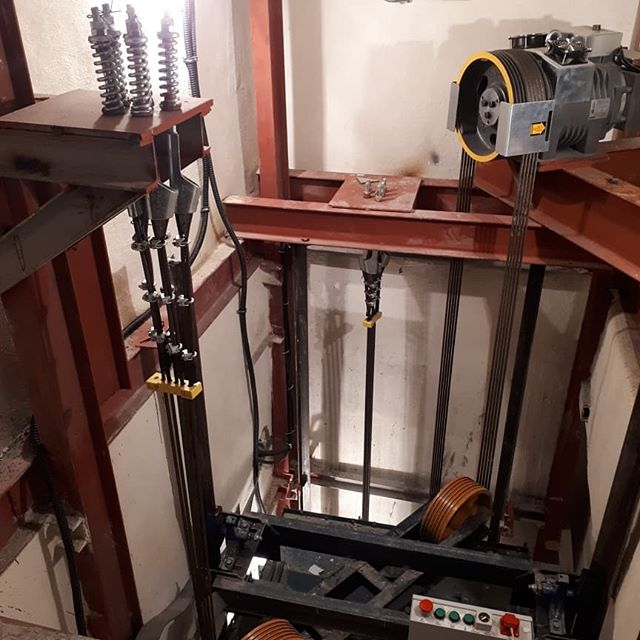  آهنکشی ونصب موتور به صورت روملس