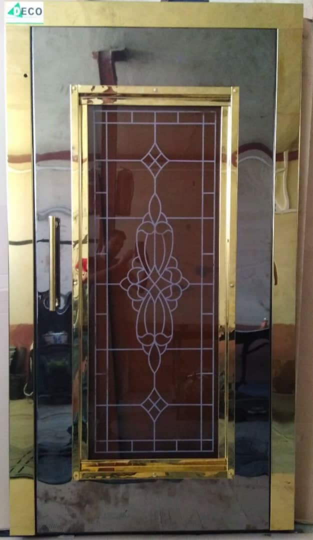  استیل همراه با شیشه