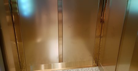  درب طبقه آسانسور